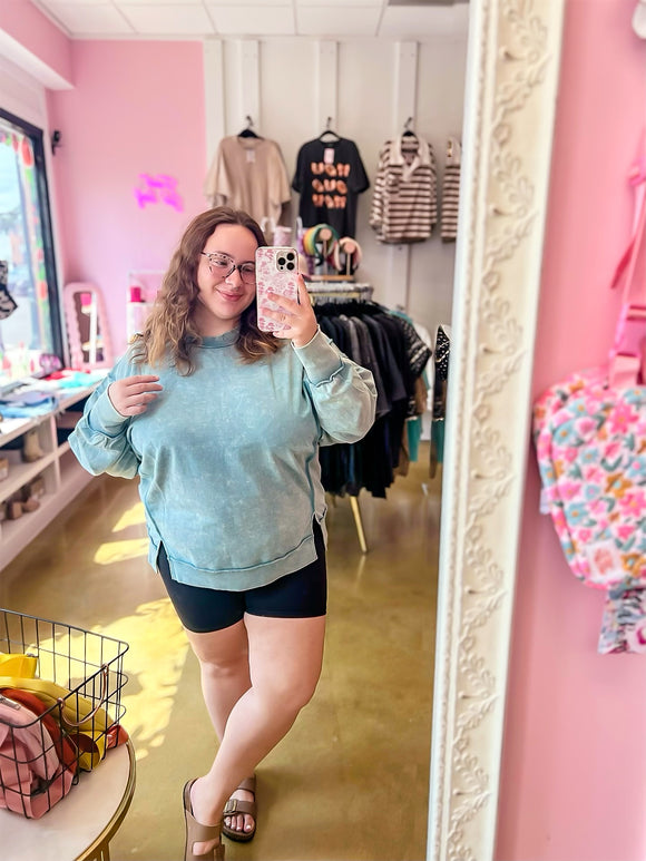 Val Pullover - Ash Blue Curvy